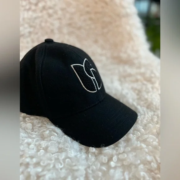 🖤🦄 Authentic ba&sh Hugo Balck Cap 🧢 - Picture 2 of 9